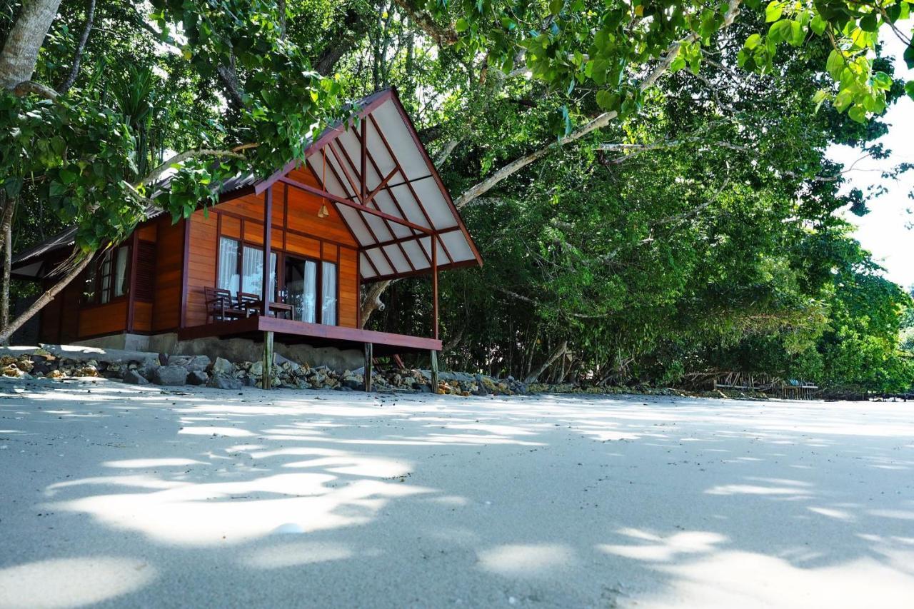 Waiwo Dive Resort Raja Ampat Rabia Exterior photo